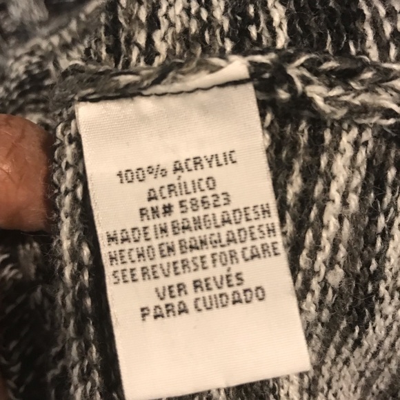 Sweater - Picture 7 of 7